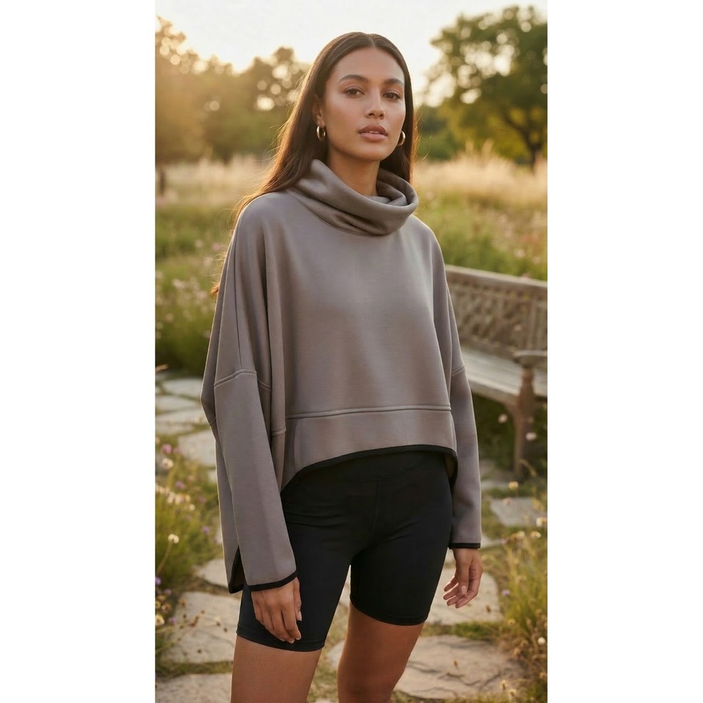 North Face Ladies Canyon Flats Stretch Poncho Size M Womens Pullover